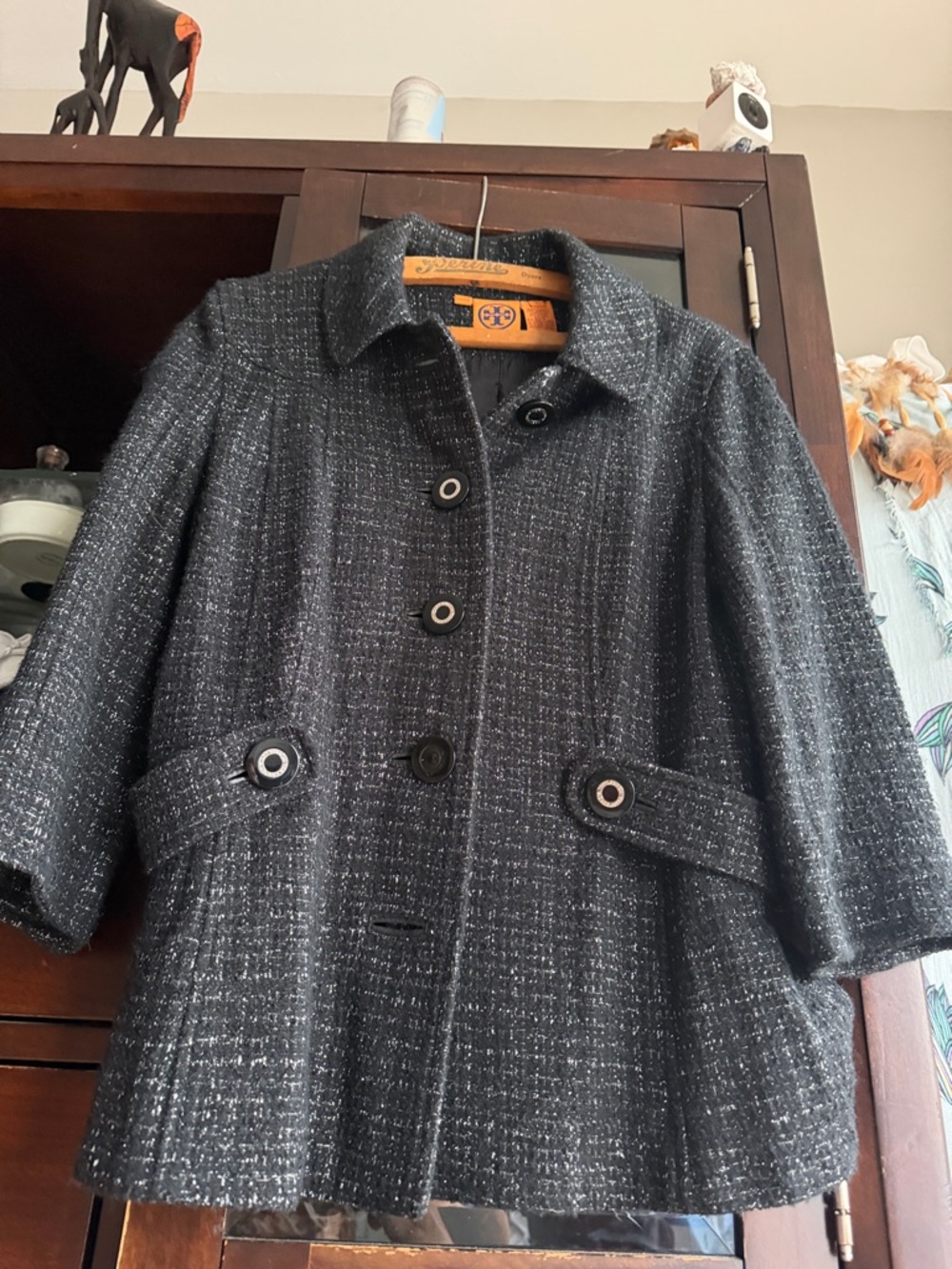 CLEARANCE TBurch Read - Picture 6 of 16